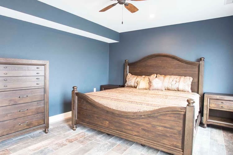 2nd Floor King with Private Bath (3)