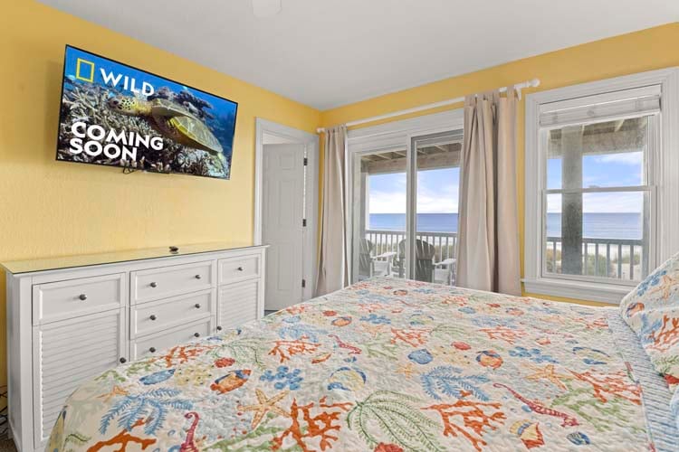 1st Floor King with Private Bath