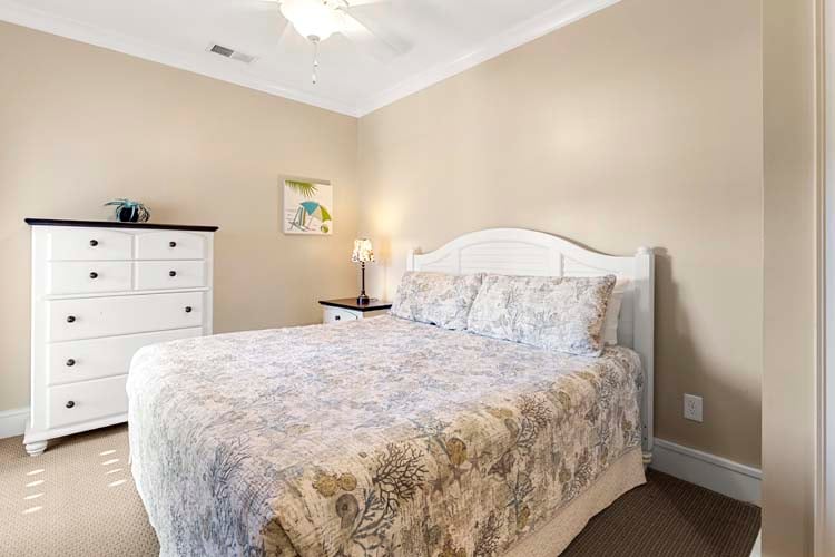 1st Floor King with Private Bath