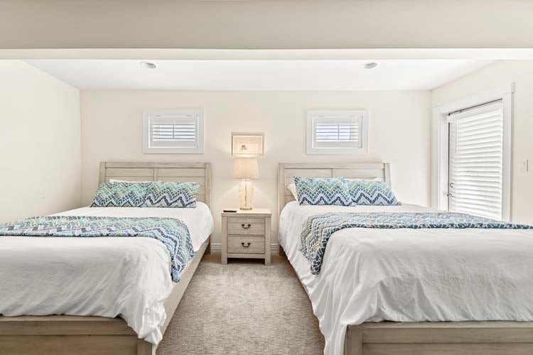 Ground Floor Queens Bedroom