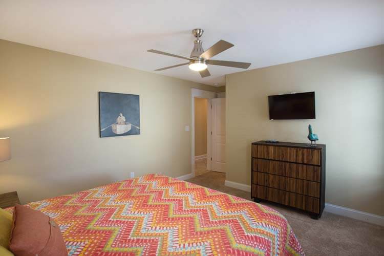 Ground Floor King with Private Bath