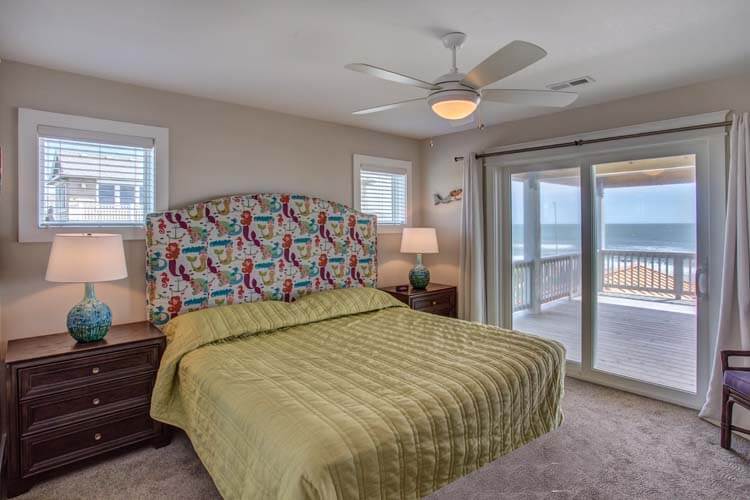 1st Floor King with Private Bath