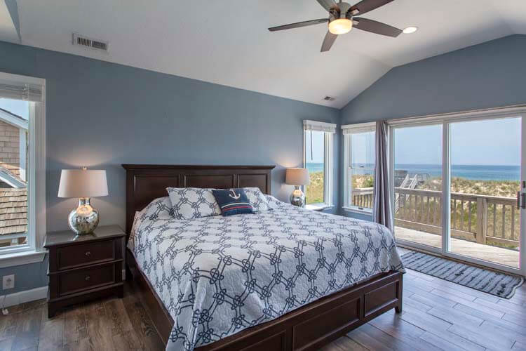 2nd Floor King with Private Bath