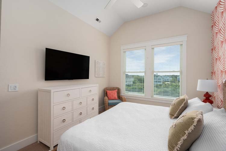 2nd Floor King with Private Bath (2)