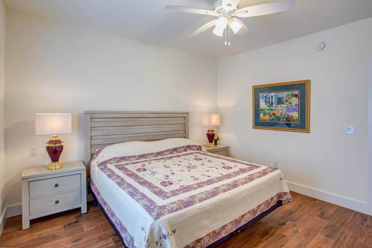 1st Floor King with Private Bath