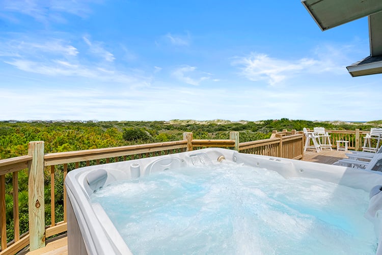 2nd Floor Deck with Hot Tub