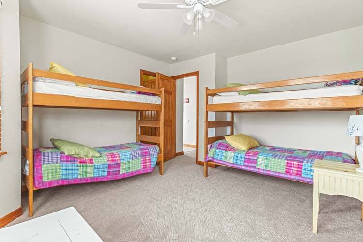 1st Floor Twin Bunks with Private Bath