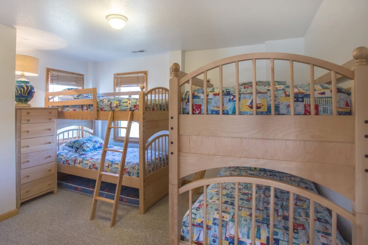 Ground Floor Twin Bunks with Private Bath