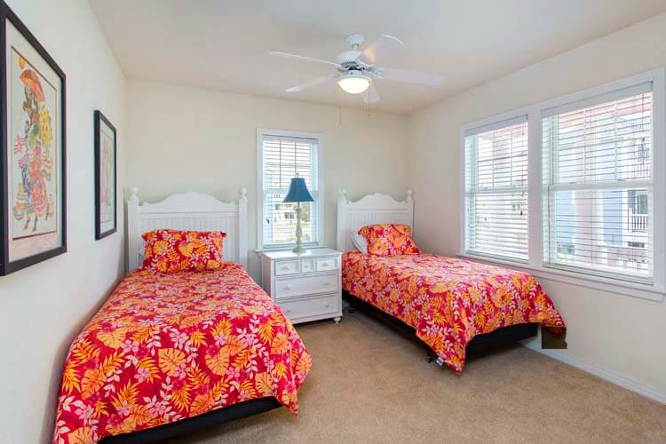 1st Floor Twins with Private Bath