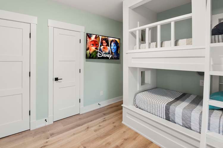 Ground Floor Twin Bunks with Private Bath