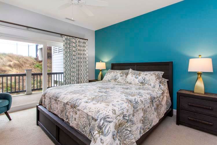 Ground Floor King with Private Bath (17)