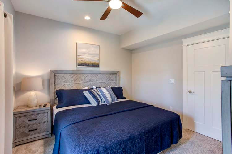 1st Floor King with Private Bath