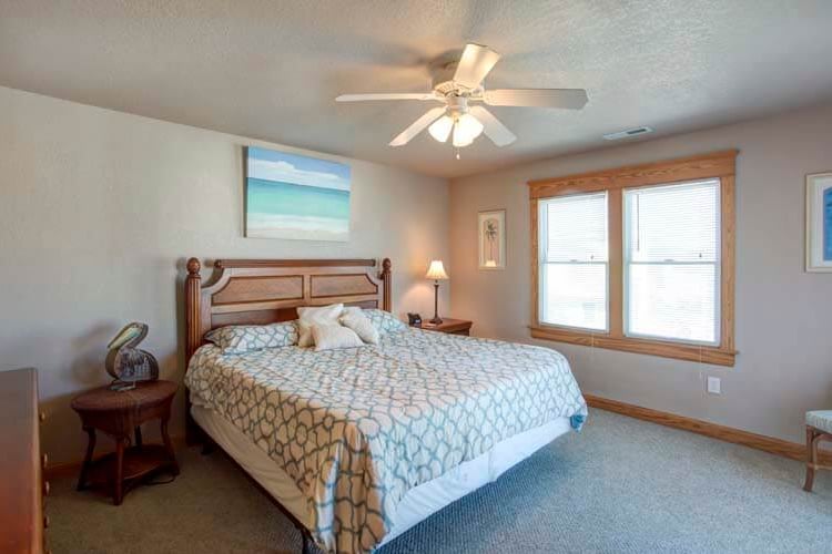 2nd Floor King with Private Bath