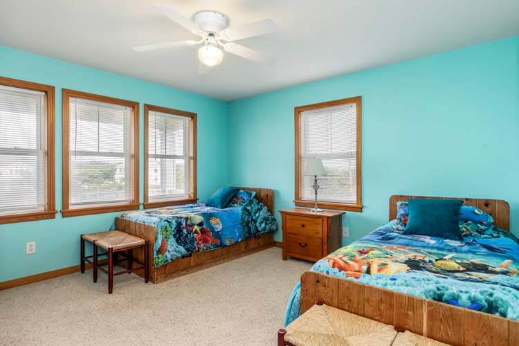 1st Floor Twins with Private Bath