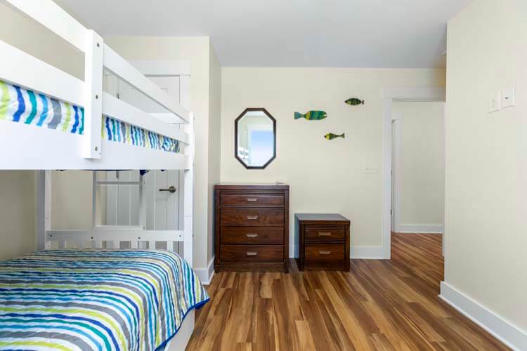 1st Floor Twin Bunk & Trundle with Shared Bath