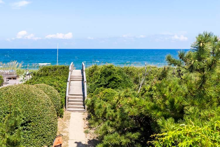 Short Walk to Beach Access