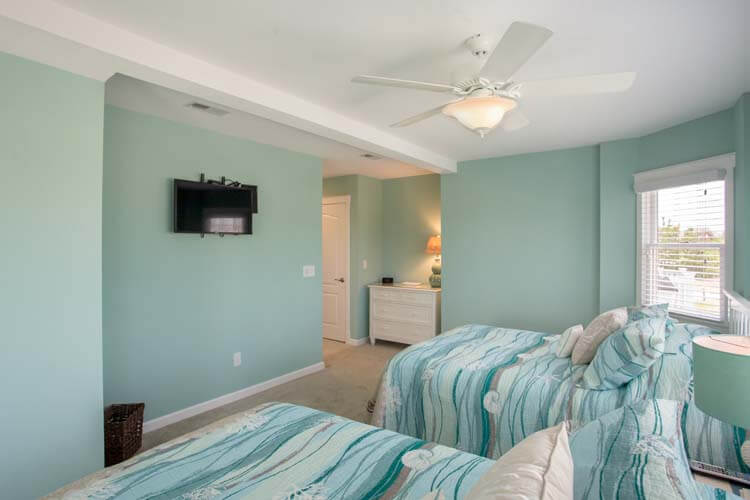 1st Floor Two Doubles with Private Bath