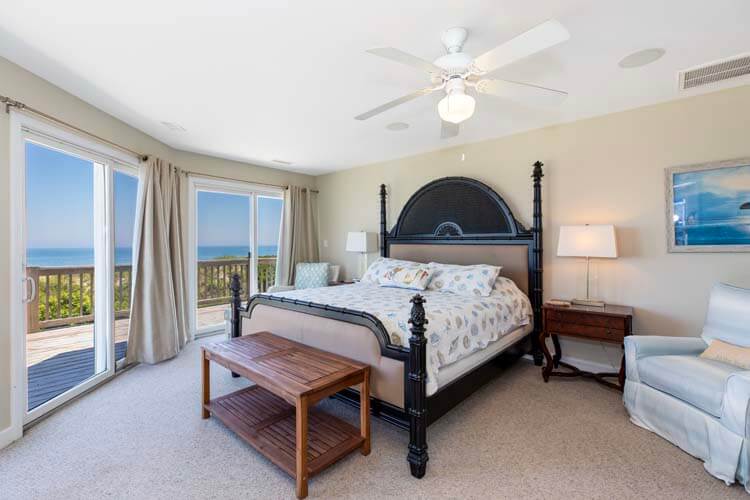 2nd Floor King with Private Bath