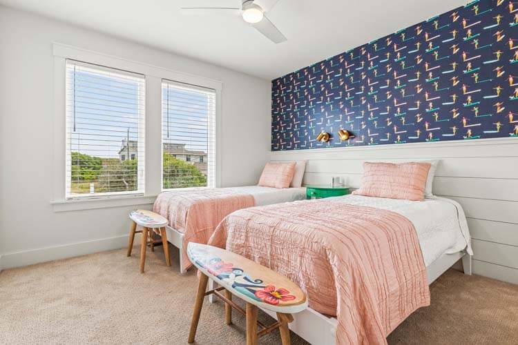 1st Floor Twins with Private Bath