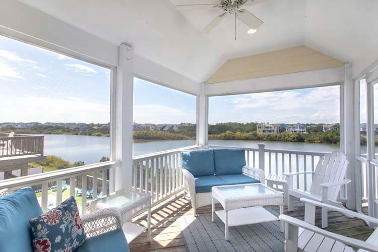 Screened-In Porch