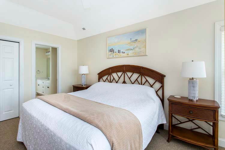 2nd Floor King with Private Bath and Deck