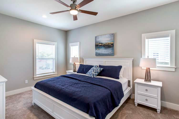 Ground Floor King with Shared Bath