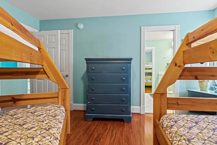 1st Floor Pyramid Bunks with Shared Bath (Lighthouse)