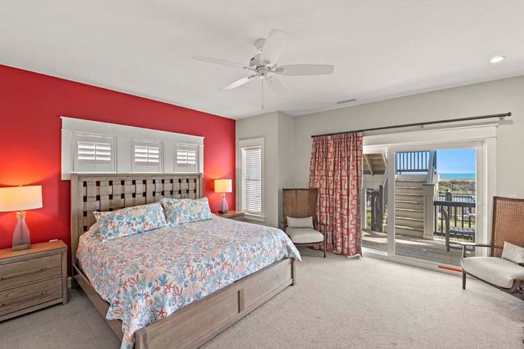 1st Floor King with Private Bath (7)