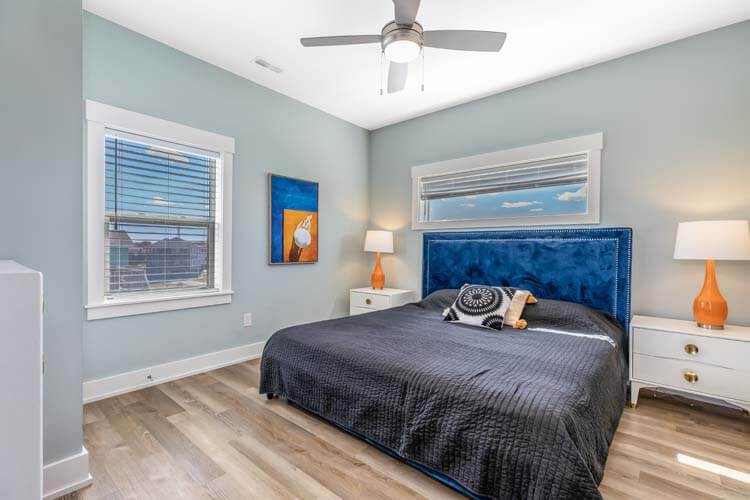 2nd Floor King with Private Bath