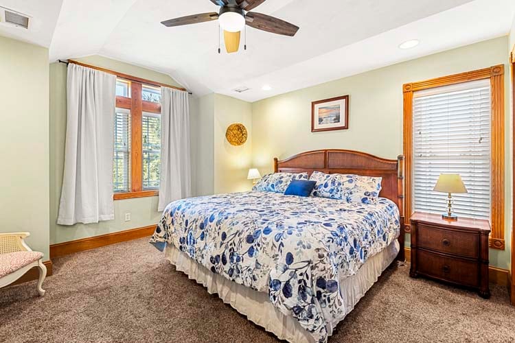 2nd Floor King with Private Bath