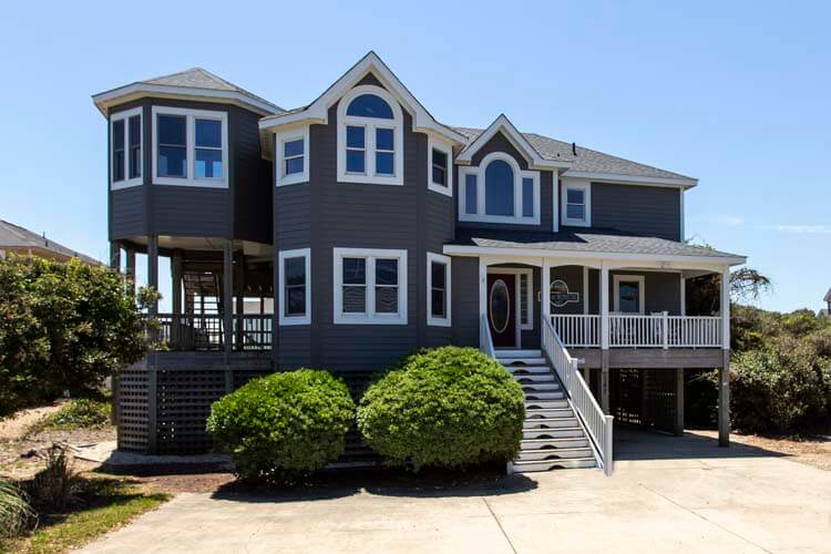 6 BR : 5.2 BA in DUCK