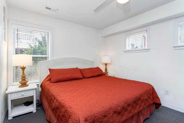 Ground Floor King with Private Bath