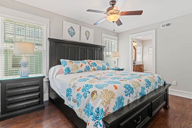 2nd Floor King with Private Bath