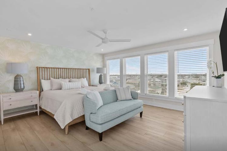 Bedroom | Similar To