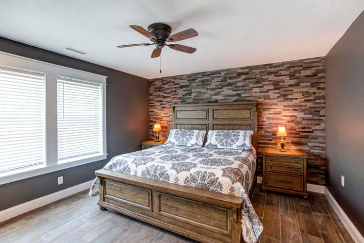 Ground Floor King with Private Bath (12)