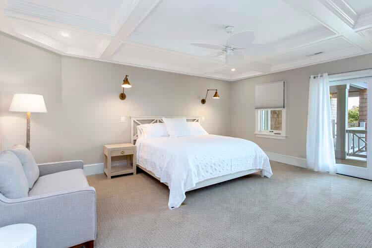 1st Floor King with Private Bath