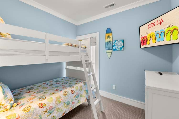 1st Floor Twin Bunk with Shared Bath