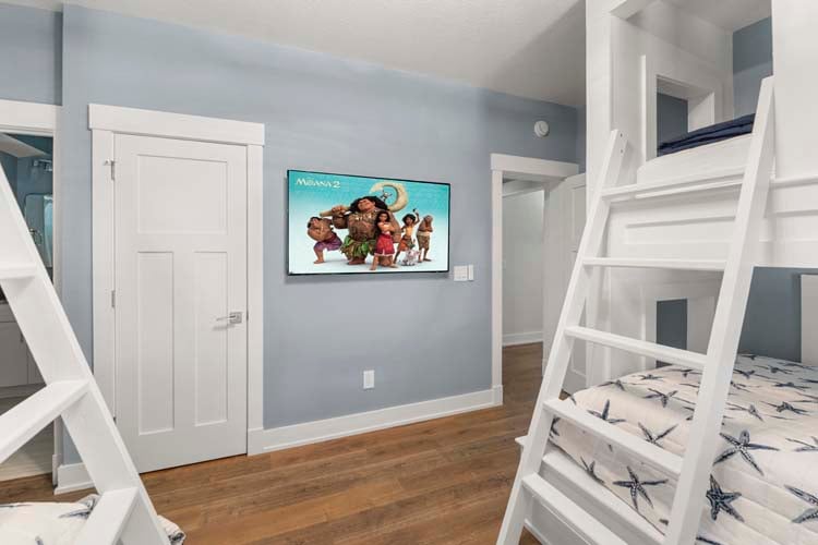 Ground Floor Bunk Room with Private Bath