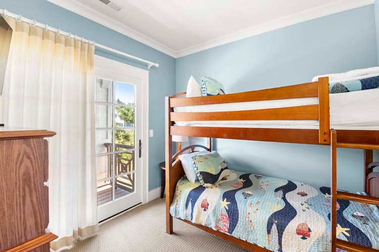 1st Floor Twin Bunk with Shared Bath