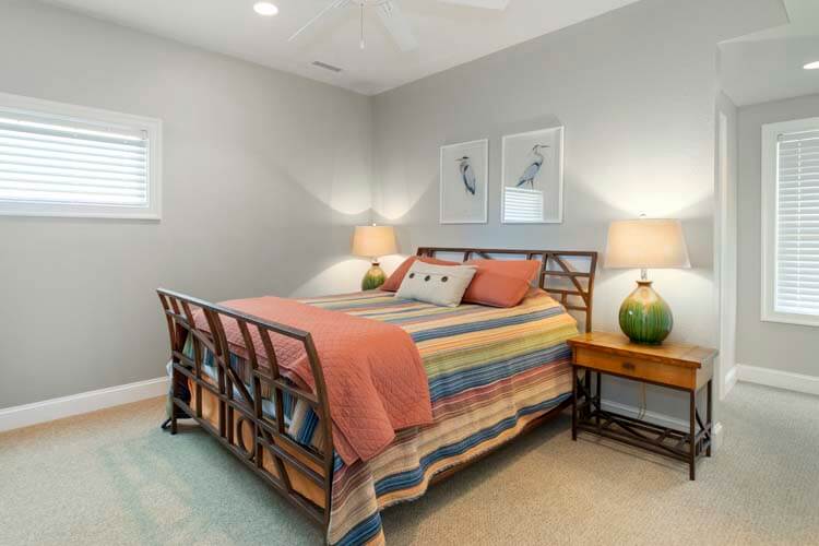 Ground Floor Queen with Private Bath