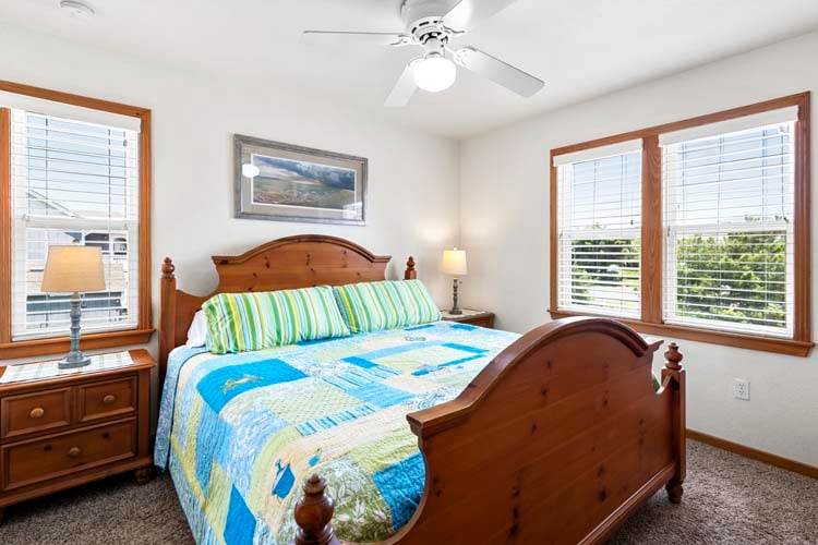 1st Floor King with Shared Bath