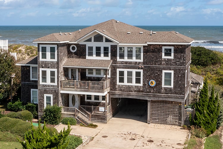 7 BR : 7.1 BA in COROLLA