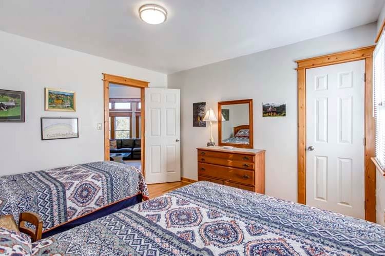 Ground Floor Twin and Queen Bedroom