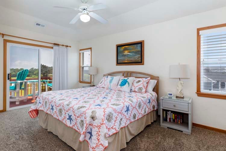 2nd Floor King with Private Bath