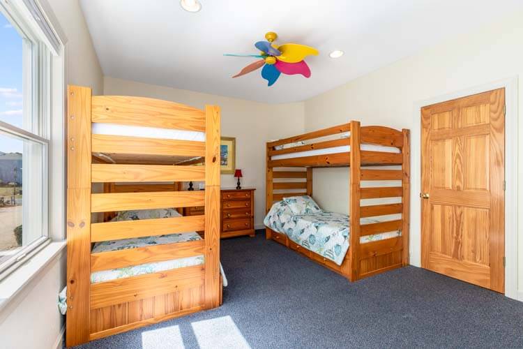 1st Floor Twin Bunks with Private Bath (3)