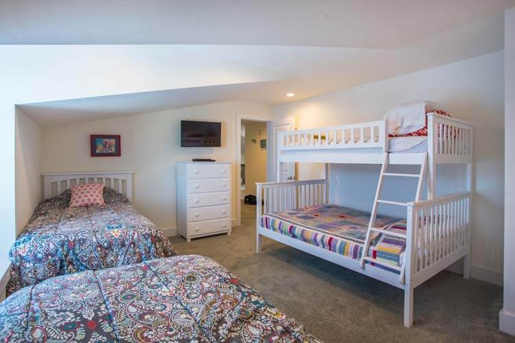 3rd Floor Pyramid Bunk & Twins Bedroom