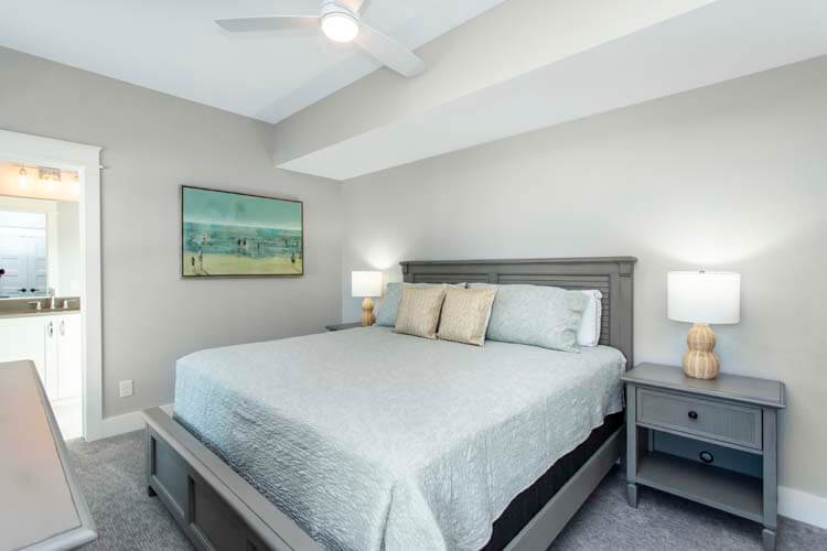 Ground Floor King with Private Bath