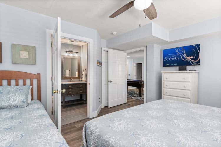 Ground Floor King/Twin with Private Bath