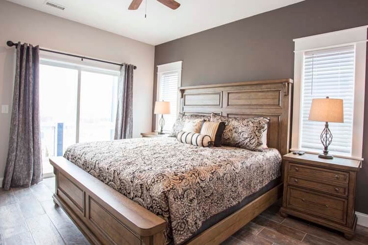 1st Floor King with Private Bath (6)