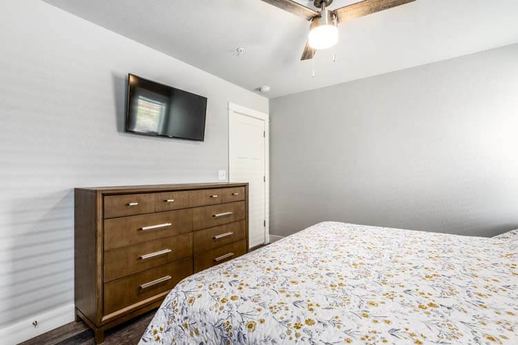 Ground Floor King with Private Bath